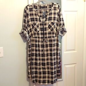 Torrid black and white plaid dress with pockets
